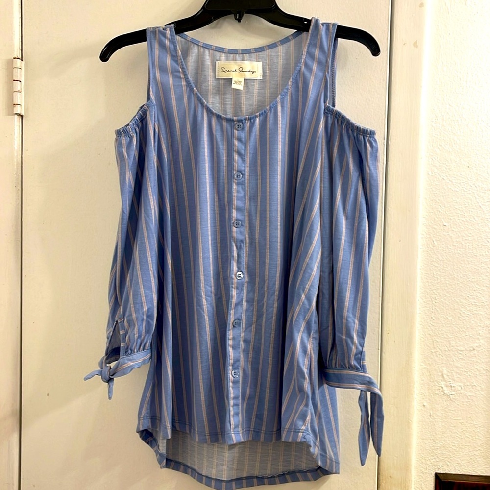 French Laundry, off the shoulders, size L